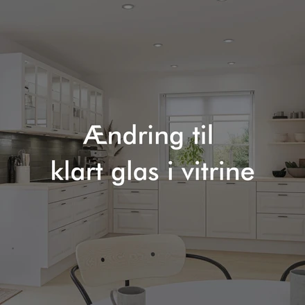 Bytt til klart glass i vitrine